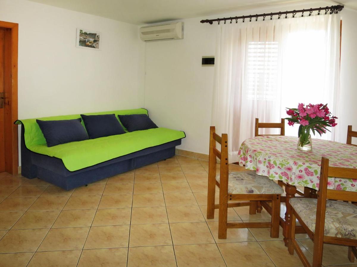 Apartment Ivamar-2 By Interhome Jezera Exterior photo